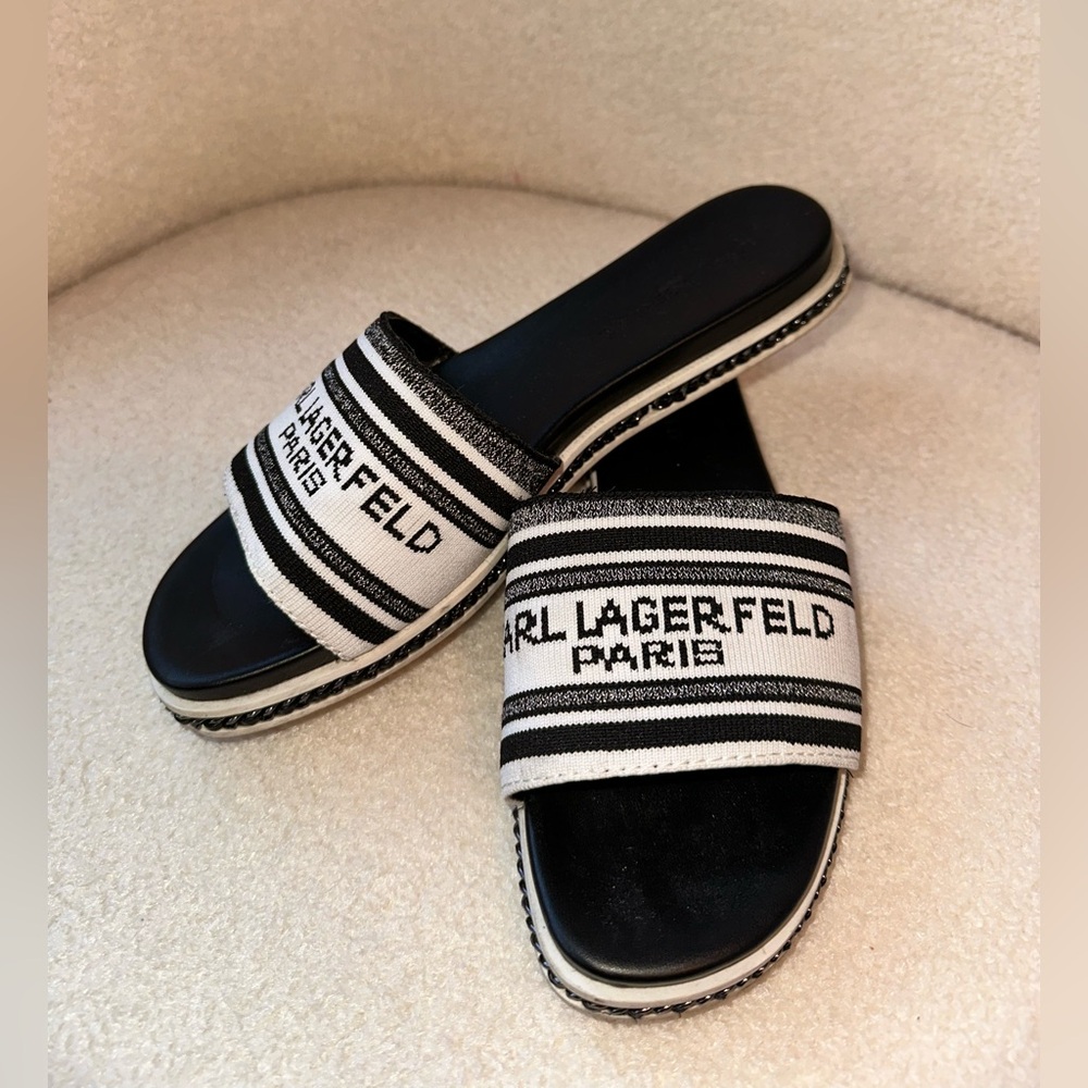 Karl Lagerfeld Paris Slides/Flats